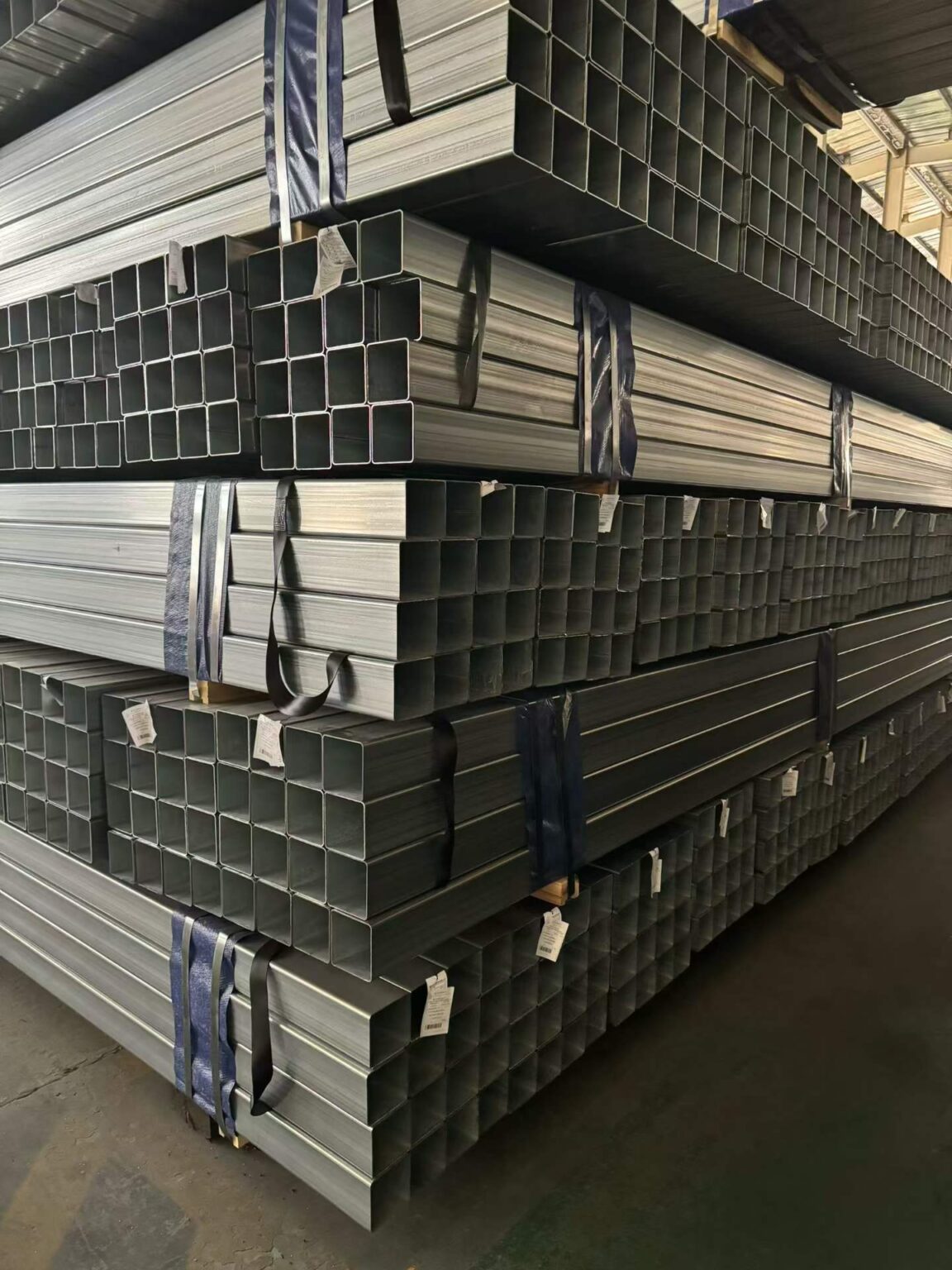STEEL SQUARE BAR